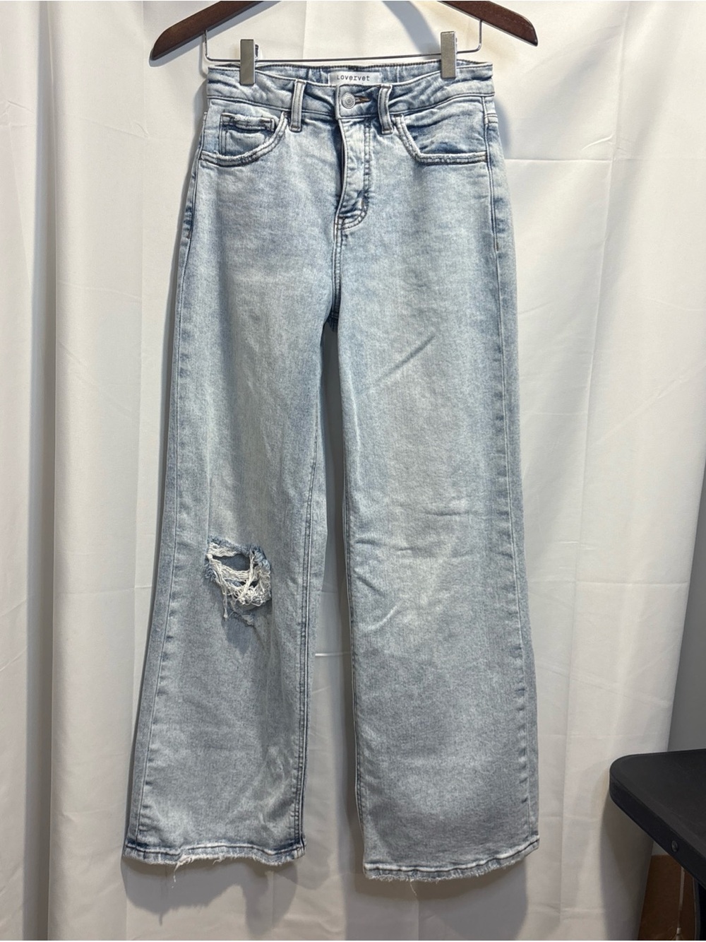 Light Wash Wide Leg Distressed Jeans - Flare Style